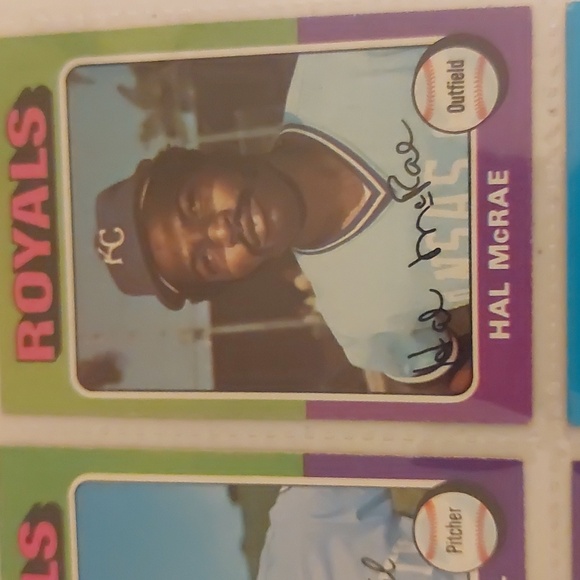 Kansas City Royals 1975 Topps Trading Cards - Picture 10 of 11
